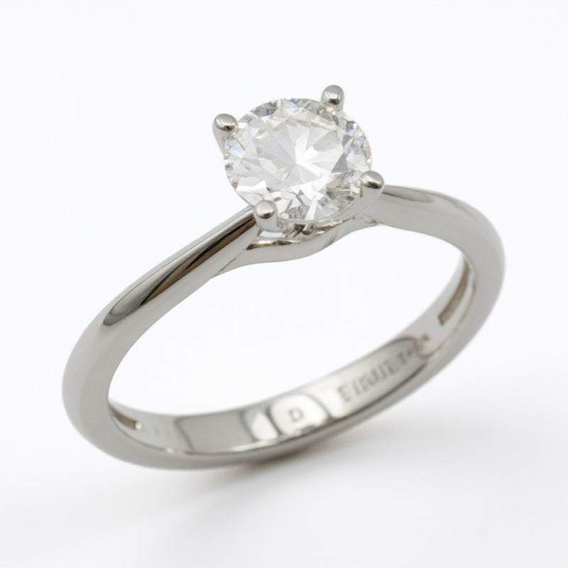 Anillo Solitario con Diamante