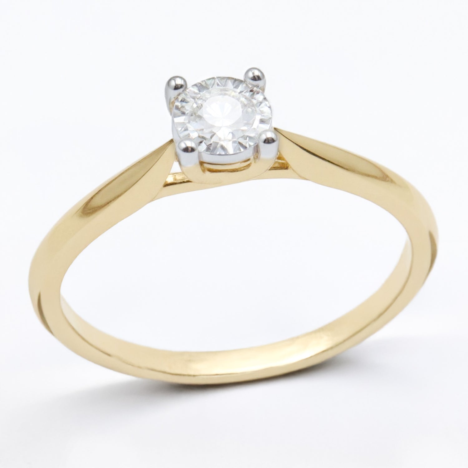 Anillo Solitario con Diamante