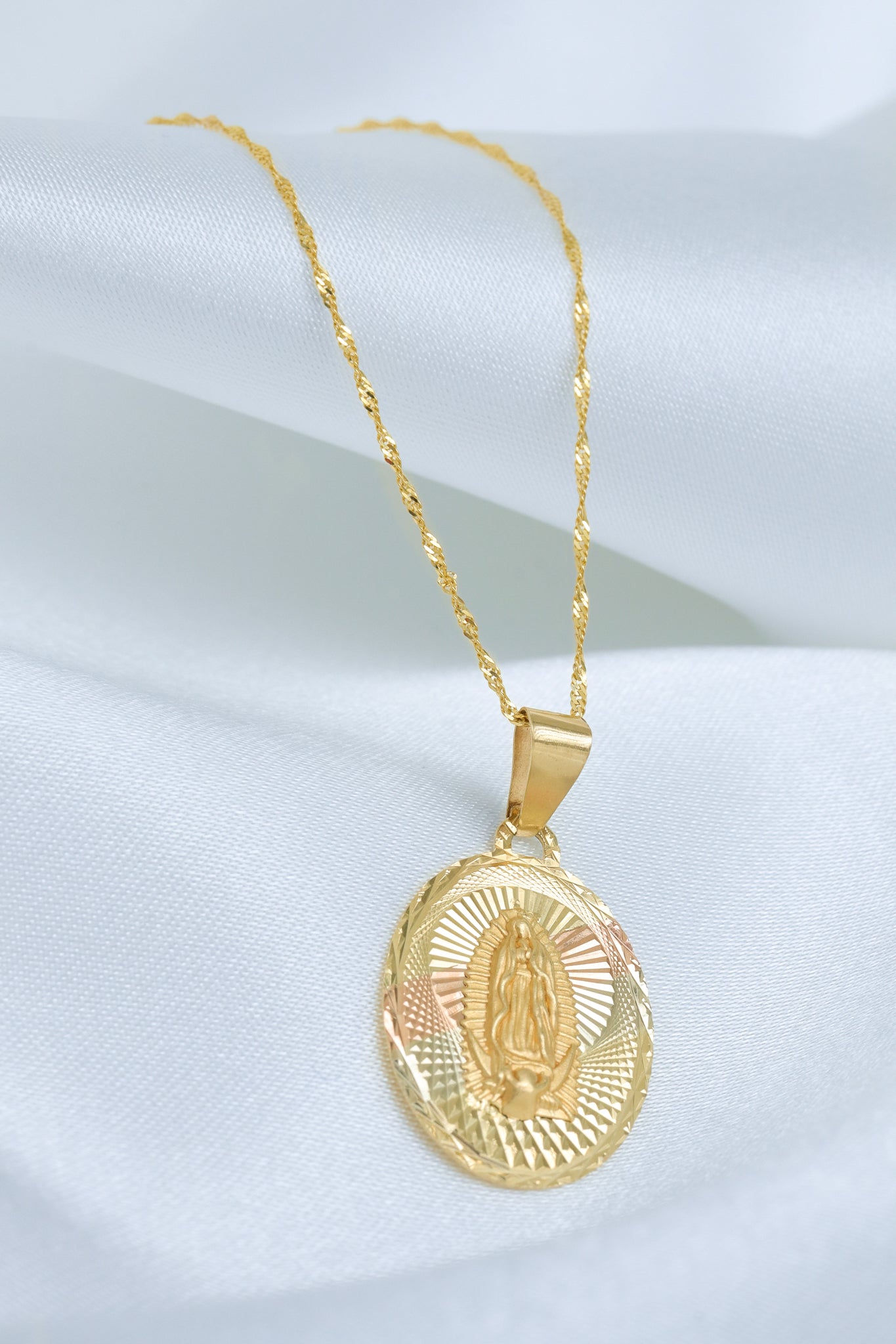 Medalla com Cadena Singapur
