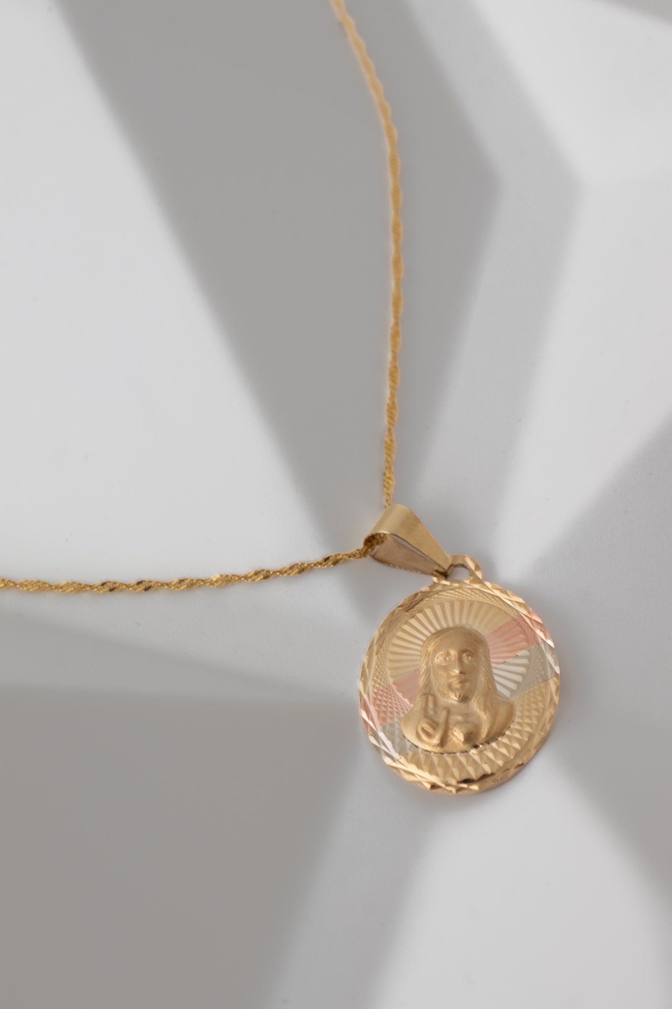 Medalla con Cadena Singapur