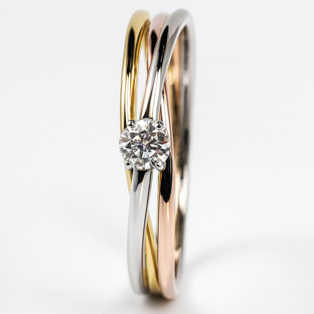 Anillo Triple Solitario con Diamante