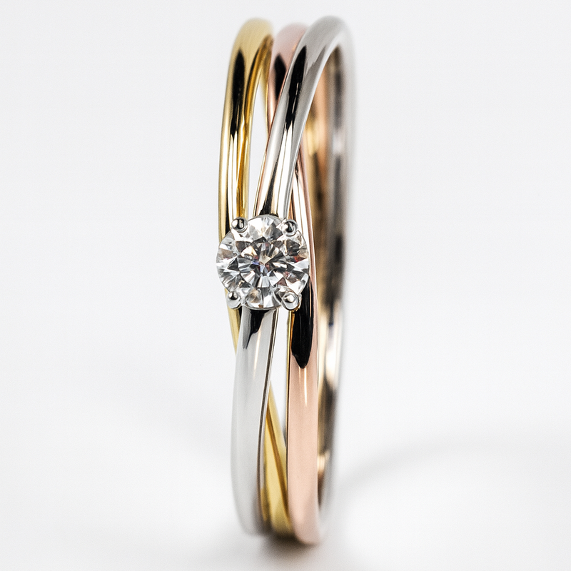 Anillo Triple Solitario con Diamante