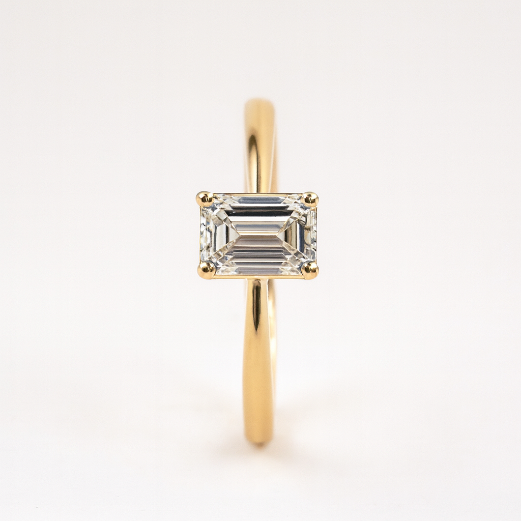 Anillo Solitario con Diamante