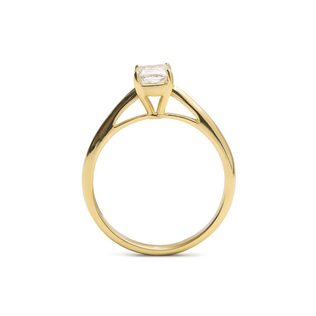 Anillo Solitario con Diamante