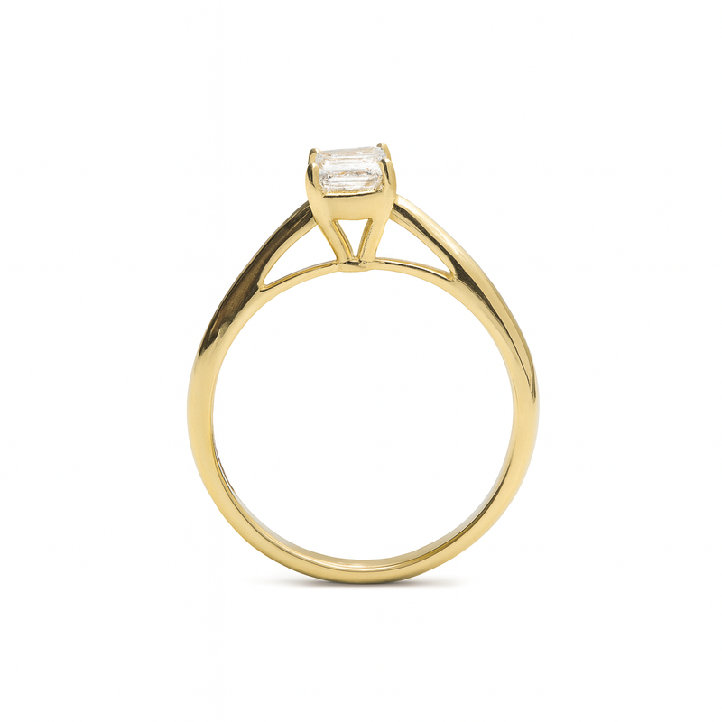 Anillo Solitario con Diamante