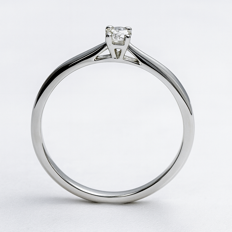 Anillo Solitario con Diamante